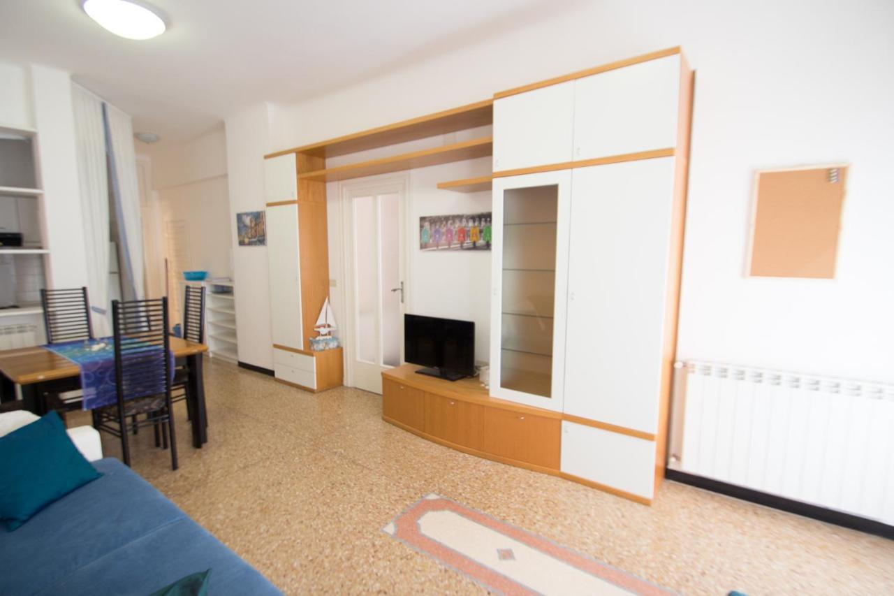 Grande Bilocale Con Giardino E Posto Auto Privato Comodo Al Mare Varraze Exterior foto